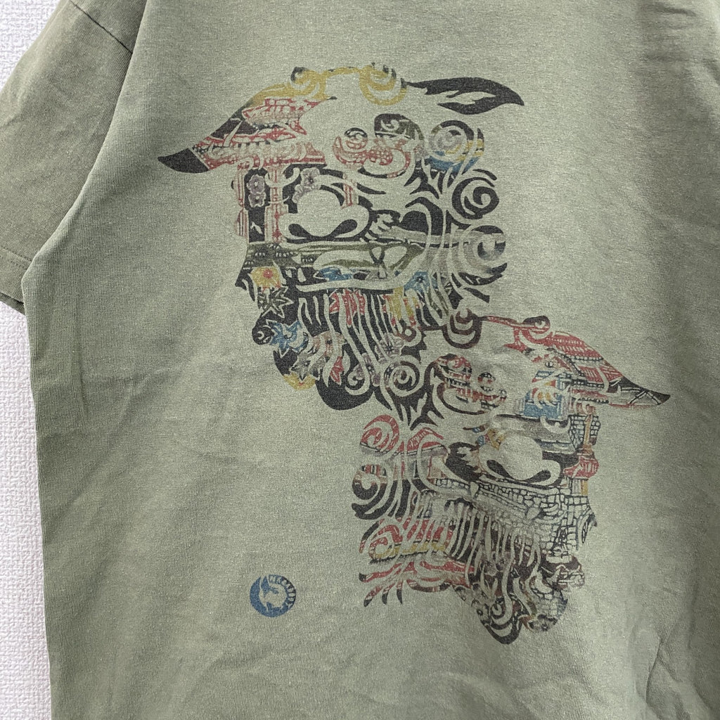 RYUKYU PIRAS　半袖プリントTシャツ　シーサー　獣像　ビックデザイン　クルーネック　カーキ　Lサイズ