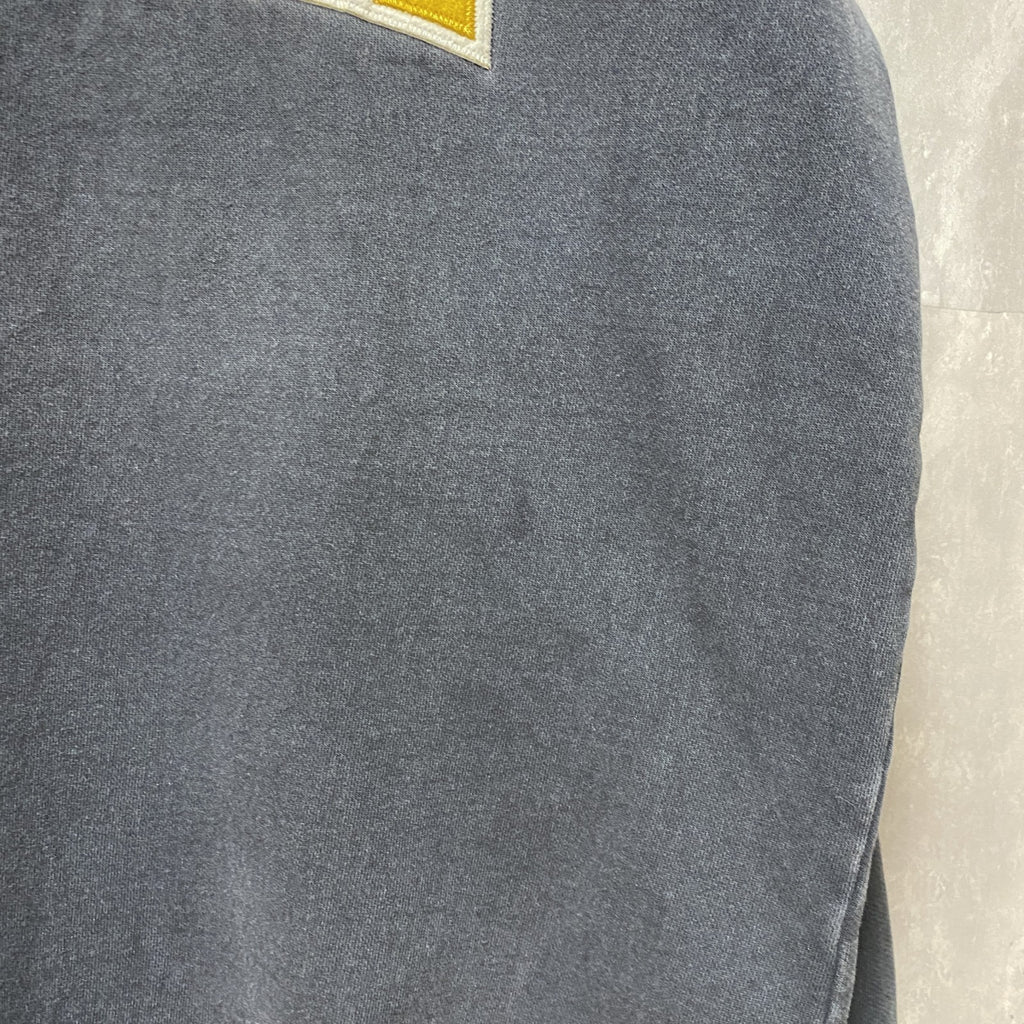 古着 used　COMFORT COLORS　IOWA　カレッジ　長袖ワッペンスウェット　トレーナー　クルーネック　Mサイズ