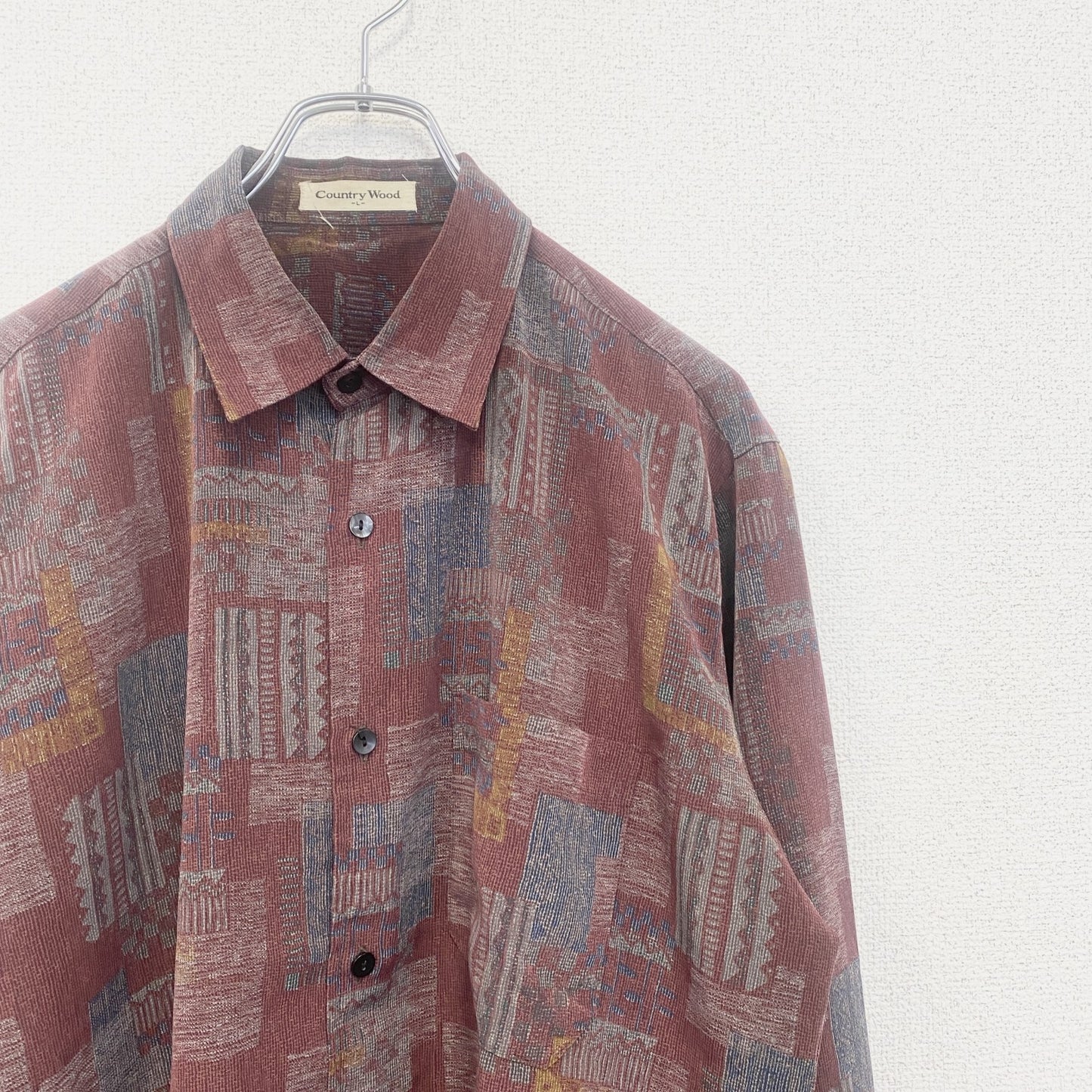 古着 used　Country Wood　長袖プリント総柄シャツ　レトロデザイン　幾何学　民族　赤　紅　Lサイズ
