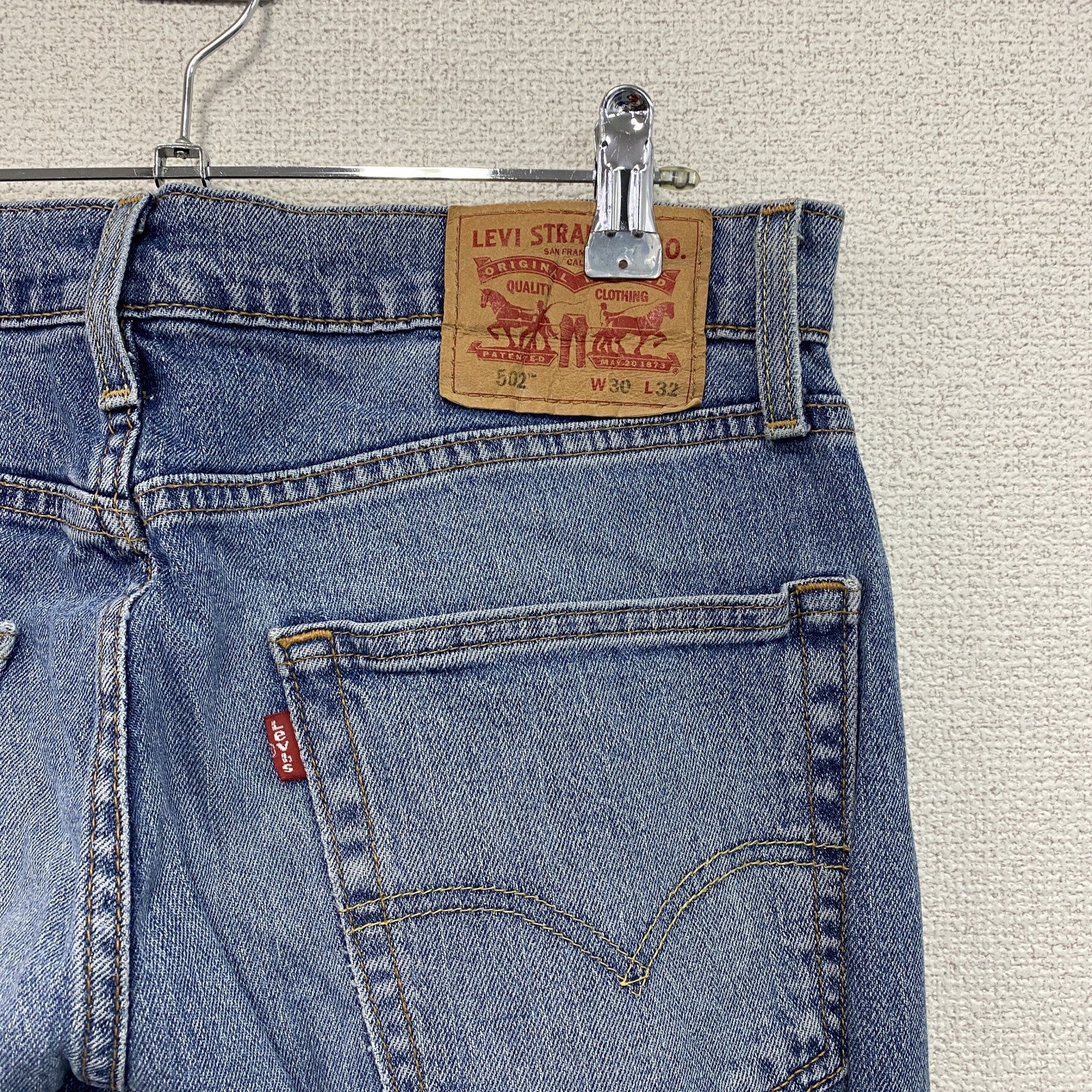 Levi's　リーバイス　502　デニムパンツ/ジーンズ　ジップフライ　縦落ち　フェード　インディゴ　W30サイズ