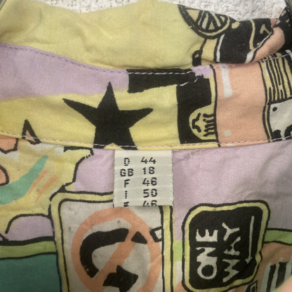 古着 used　半袖プリント総柄シャツ　レトロデザイン　車　トロフィー　レース　レーシングカー　カラフル　胸ポケット