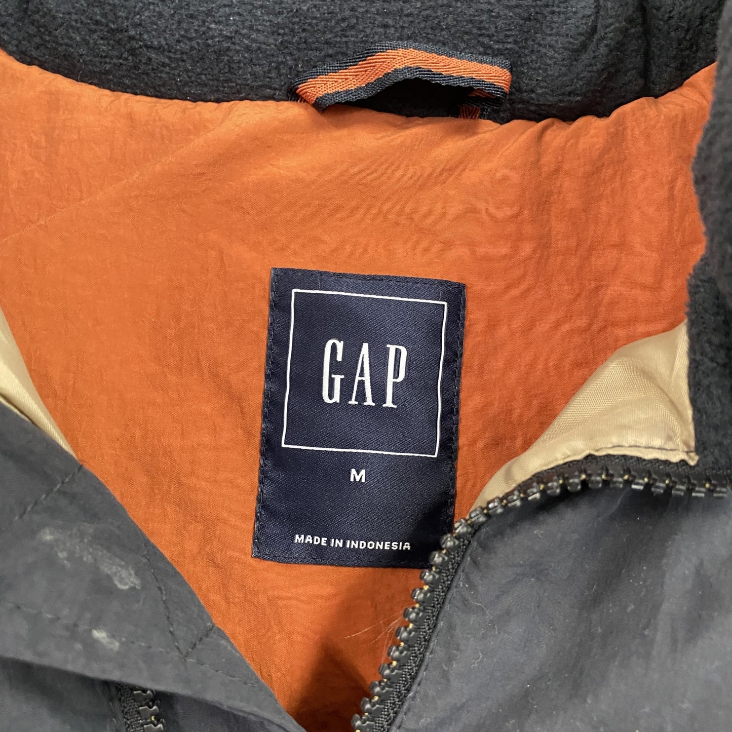 GAP　ギャップ　PRIMALOFT　プリマロフト　キルティングベスト　中綿入り　黒　ブラック　Mサイズ
