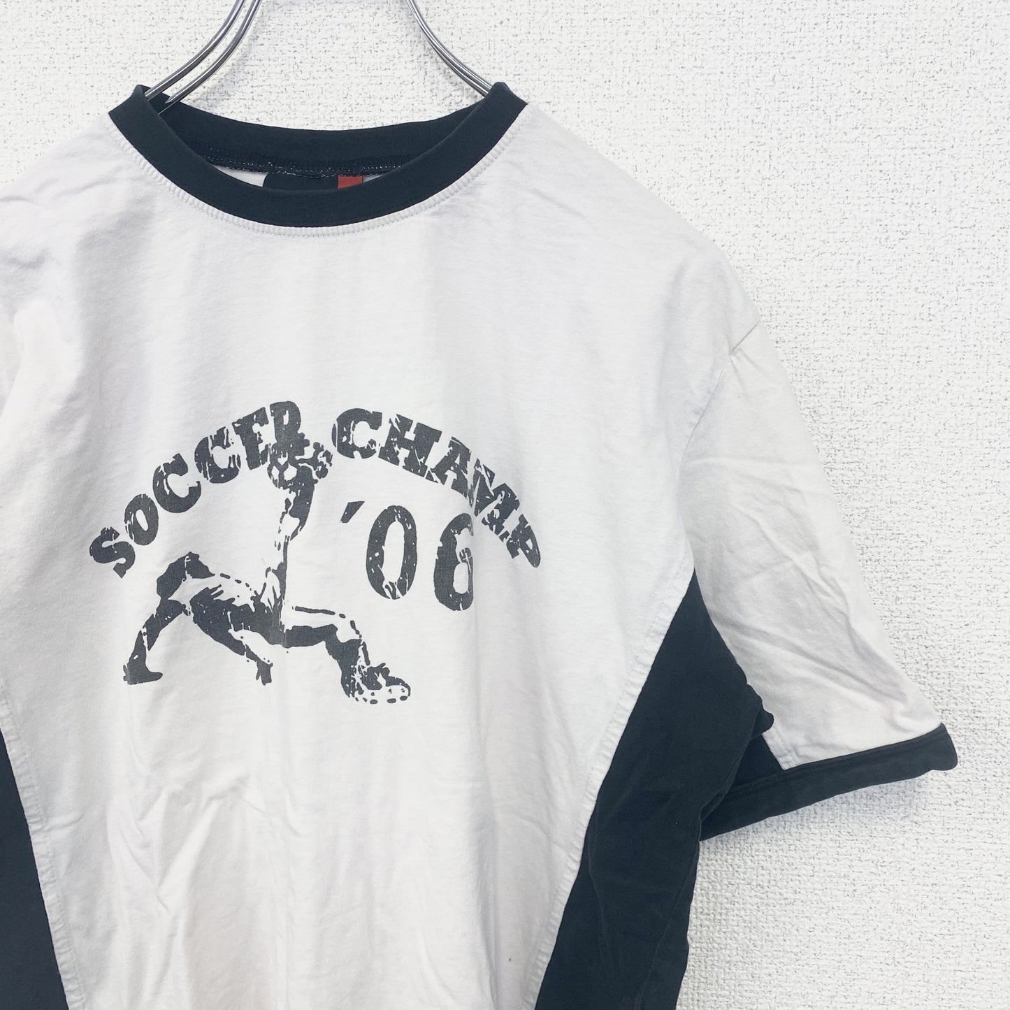 古着 used　半袖プリントリンガーTシャツ　サッカー　2006　ドイツ　白　ホワイト　黒　ブラック　Mサイズ