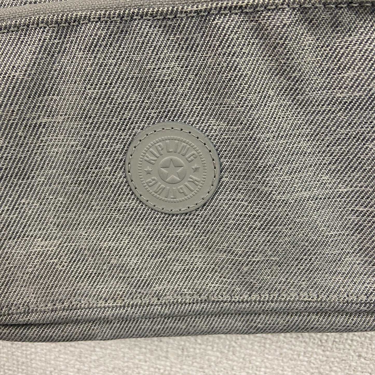 KIPLING　キプリング　ショルダーバッグ　灰色　グレー
