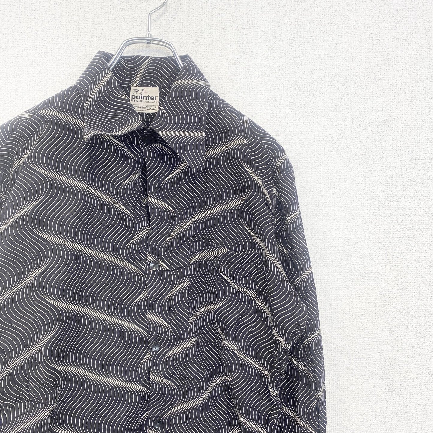 古着 used　pointter　長袖プリント総柄シャツ　レトロデザイン　奇抜　幾何学　胸ポケット　黒　ブラック