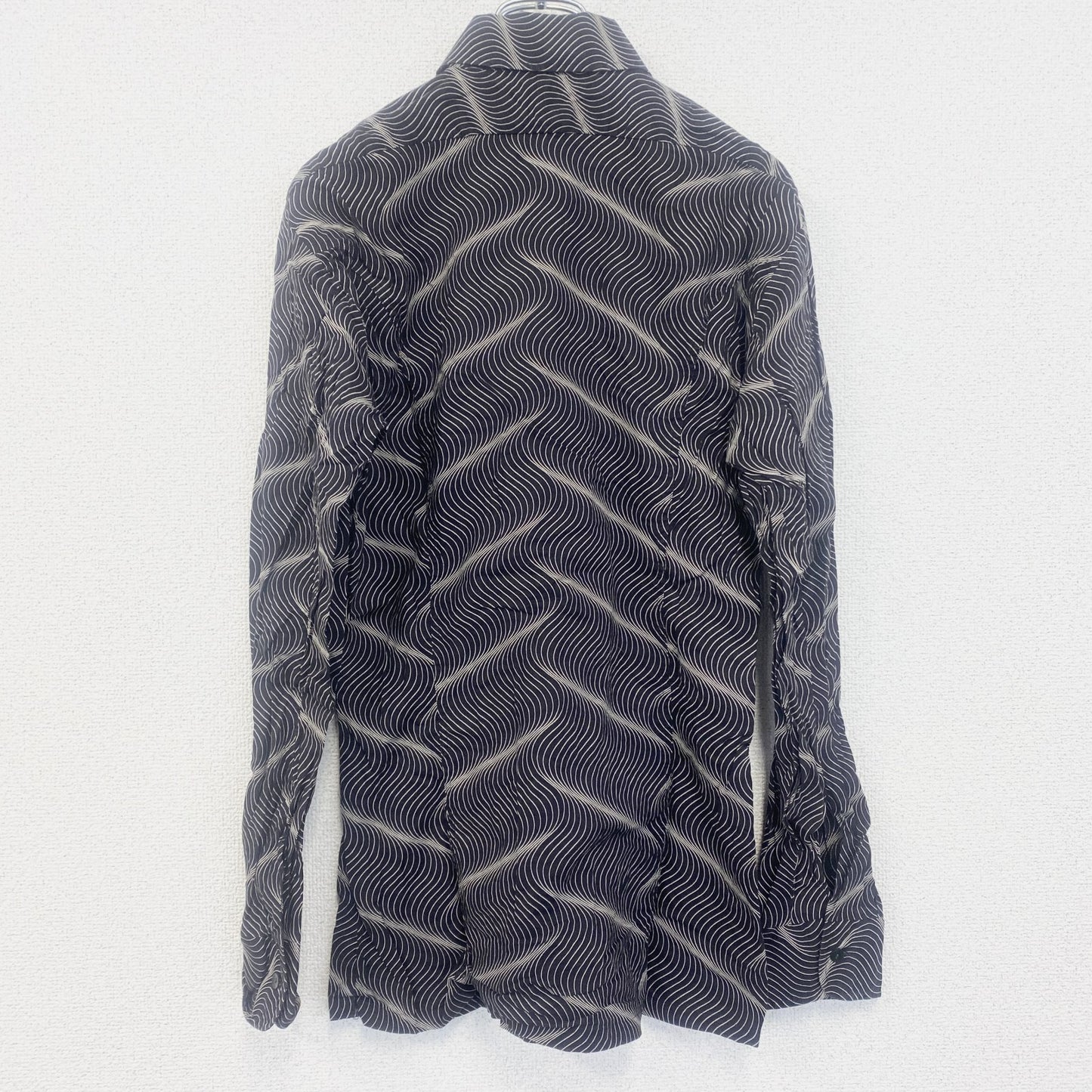 古着 used　pointter　長袖プリント総柄シャツ　レトロデザイン　奇抜　幾何学　胸ポケット　黒　ブラック