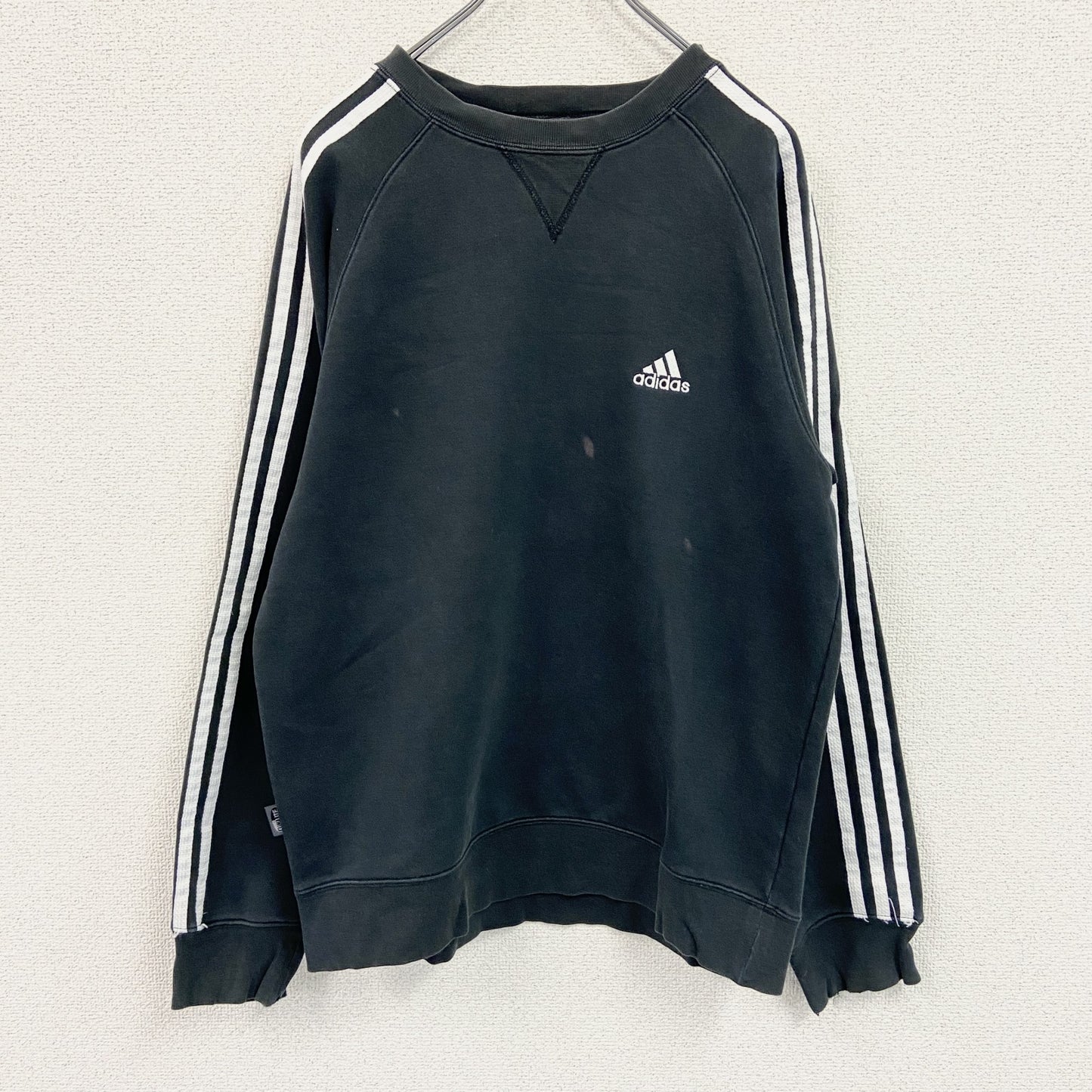 adidas　アディダス　スウェット/トレーナー　フロントロゴ　黒　ブラック　Lサイズ
