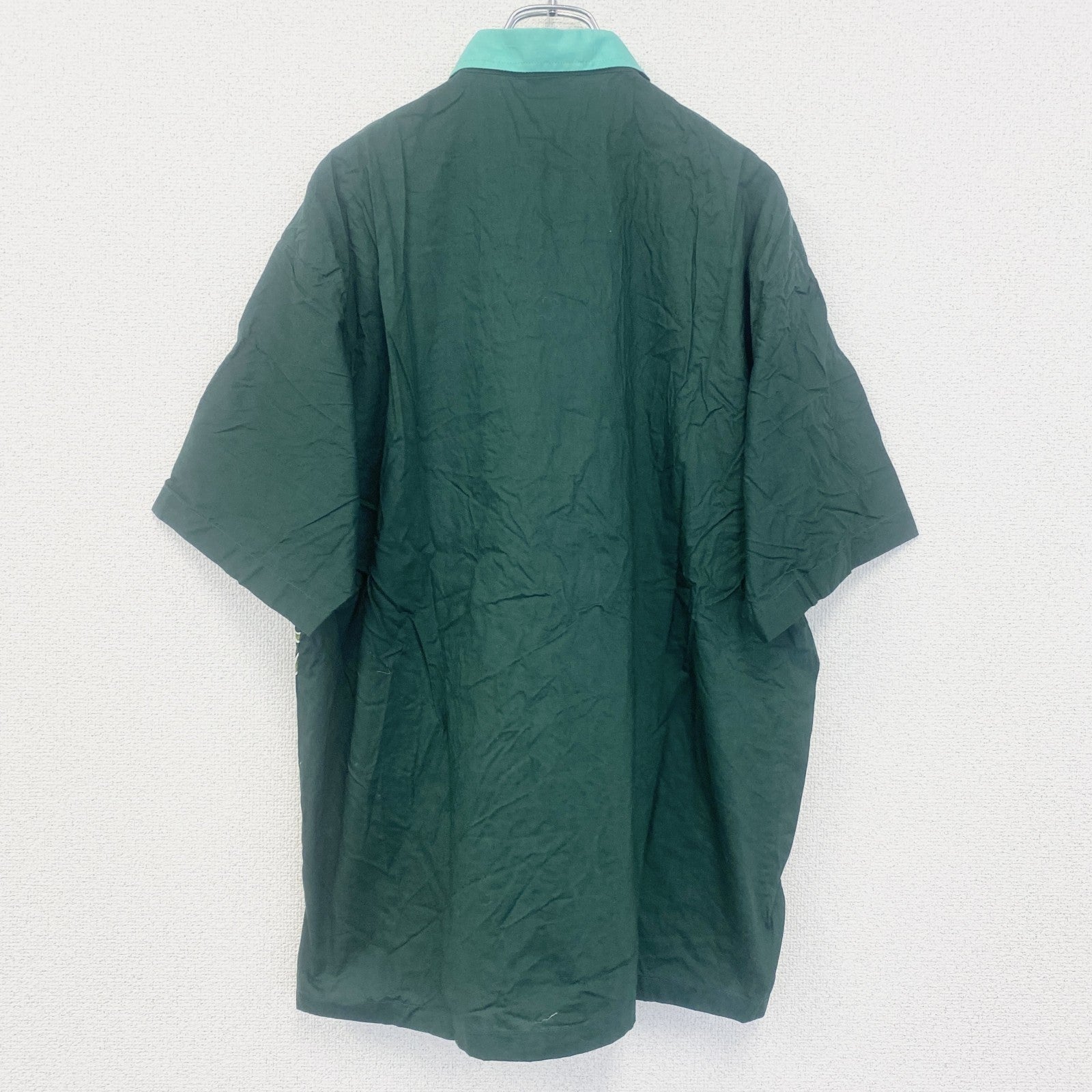 古着 used　半袖プリント総柄シャツ　レトロデザイン　アロハ　葉っぱ　草　リーフ　胸ポケット　植物　緑　グリーン　XLサイズ