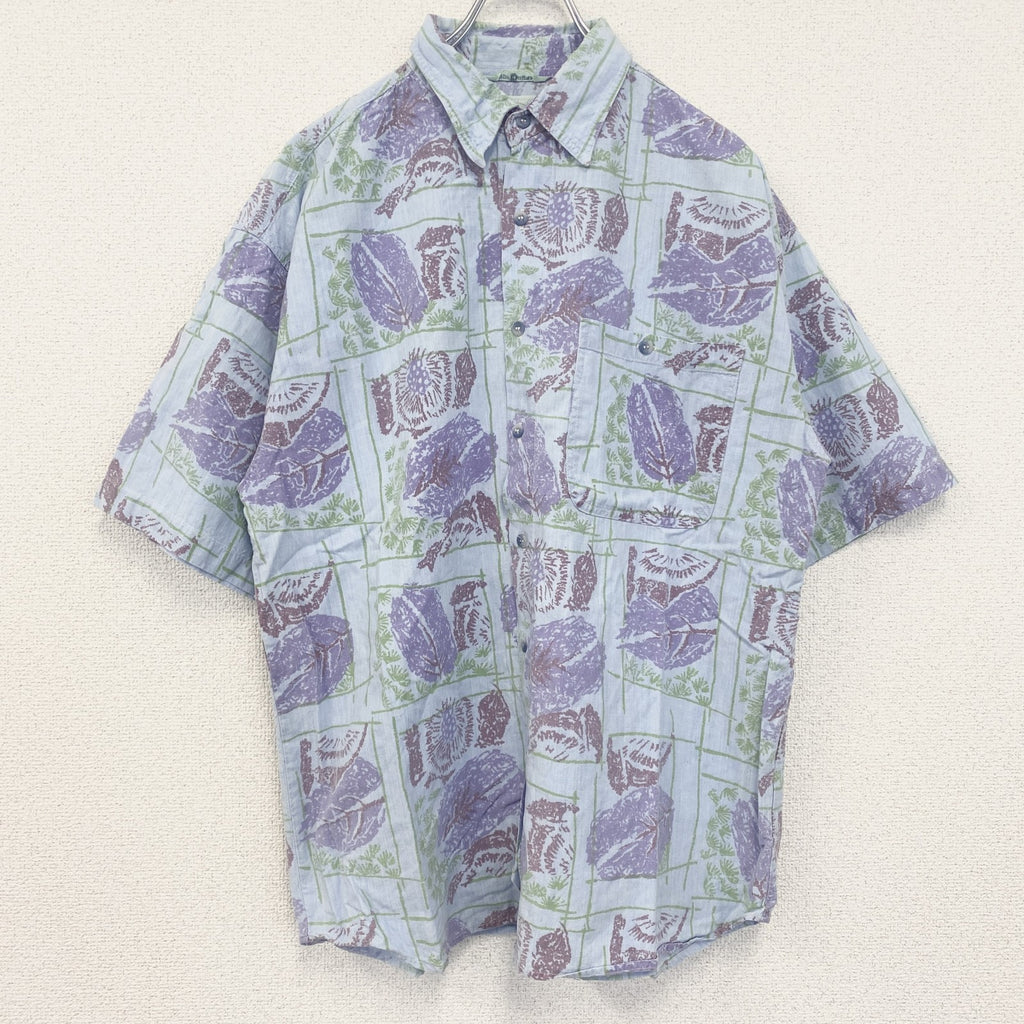 古着 used　半袖プリント総柄シャツ　レトロデザイン　アロハ　葉っぱ　草　リーフ　胸ポケット　植物　水色　ブルー　Mサイズ