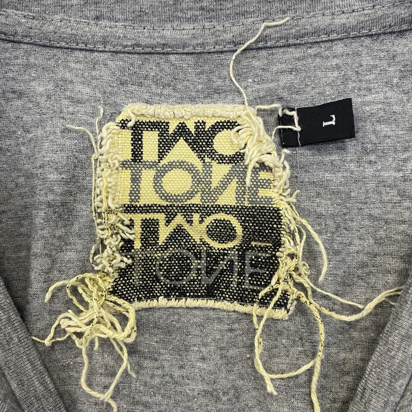 古着 used　TWO　TONE　半袖プリントTシャツ　ドクロ　スカル　ビッグプリント　レトロデザイン　グレー　Lサイズ