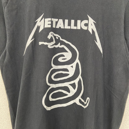 古着 used　METALLICA　メタリカ　半袖バンドプリントTシャツ　蛇　ロゴT　カジュアルデザイン　黒　ブラック　Mサイズ