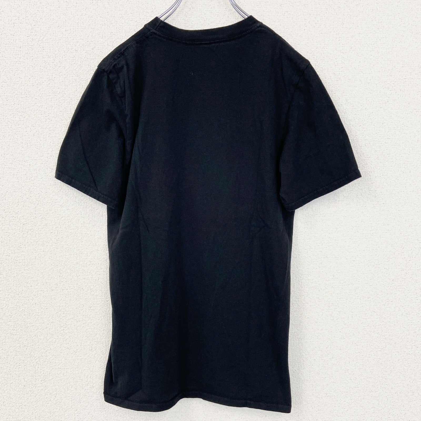 古着 used　METALLICA　メタリカ　半袖バンドプリントTシャツ　蛇　ロゴT　カジュアルデザイン　黒　ブラック　Mサイズ
