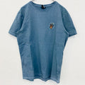 古着 used　CAYLER　ケイラー　半袖ワンポイント刺繍Tシャツ　バックプリント　レトロデザイン　青　ブルー　Mサイズ