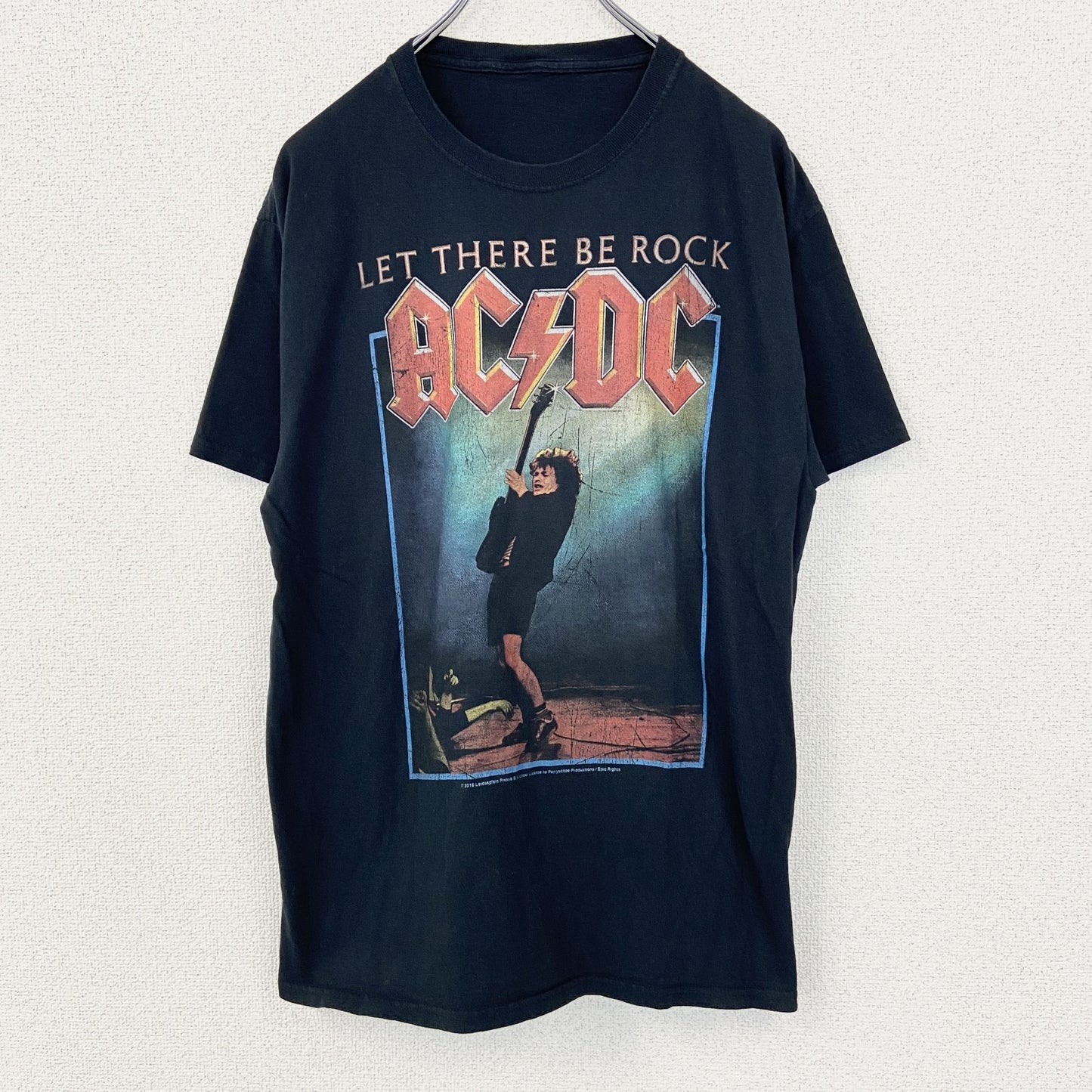 古着 used　AC/DC　エーシー ディーシー　半袖バンドプリントTシャツ　ロゴT　カジュアルデザイン　黒　ブラック　Mサイズ