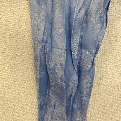 古着 used　長袖プリント総柄シャツ　中華風　スタンドカラー　レトロデザイン　アシンメトリー　個性的　水色　ライトブルー　Mサイズ
