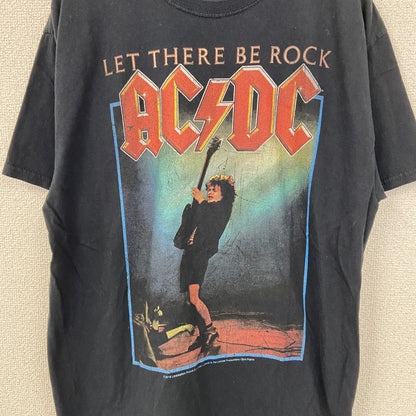 古着 used　AC/DC　エーシー ディーシー　半袖バンドプリントTシャツ　ロゴT　カジュアルデザイン　黒　ブラック　Mサイズ
