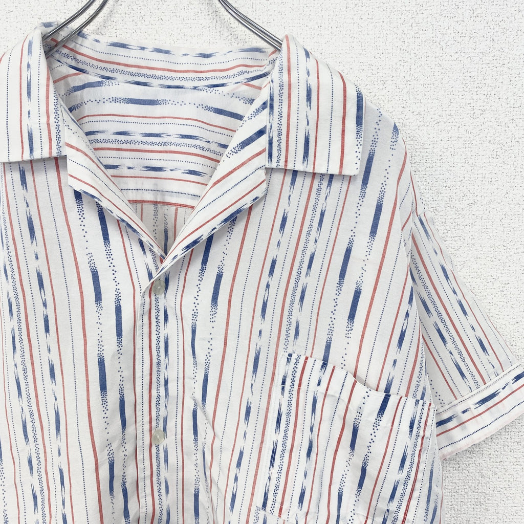 古着 used　半袖プリント総柄シャツ　開襟　レトロデザイン　アロハ　ストライプ柄　胸ポケット　Mサイズ