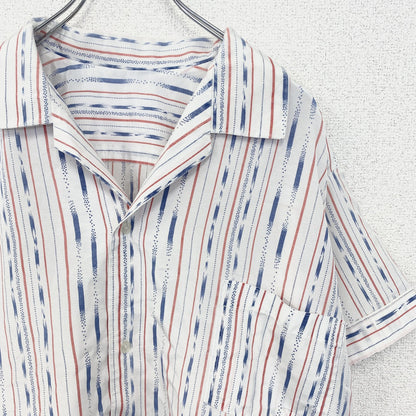 古着 used　半袖プリント総柄シャツ　開襟　レトロデザイン　アロハ　ストライプ柄　胸ポケット　Mサイズ