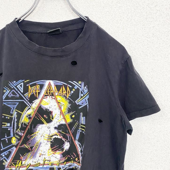 古着 used　半袖プリントTシャツ　デフ・レパード　ヒステリア　アルバムジャケット　ダメージ加工　黒　ブラック　Sサイズ