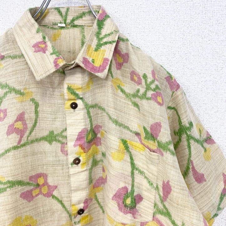 古着 used　半袖プリント総柄シャツ　レトロデザイン　葉っぱ　草　リーフ　胸ポケット　植物　ベージュ　XLサイズ