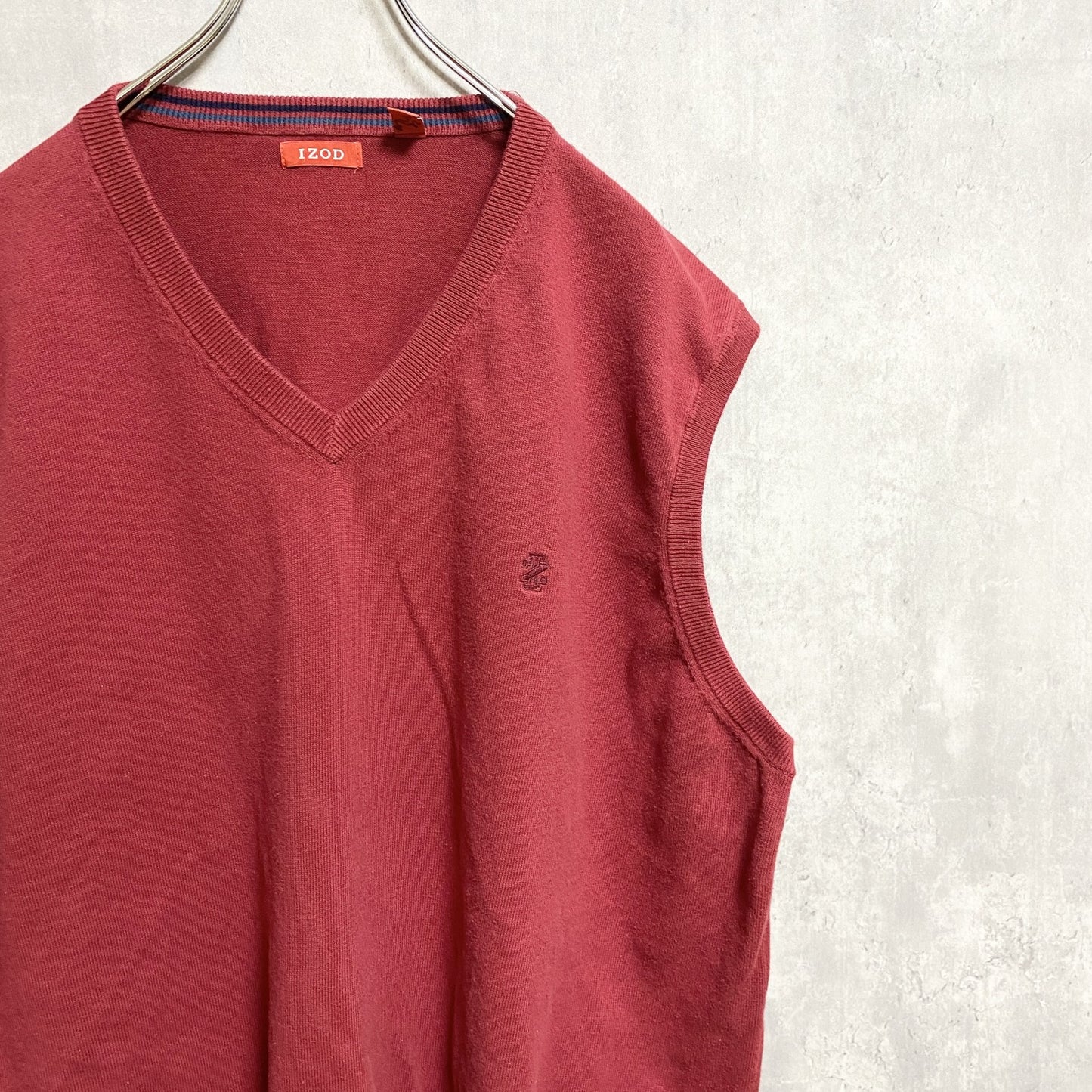 IZOD　アイゾッド　ニットベスト/セーター　刺繍ロゴ　ワンポイント　赤　レッド　XXLサイズ