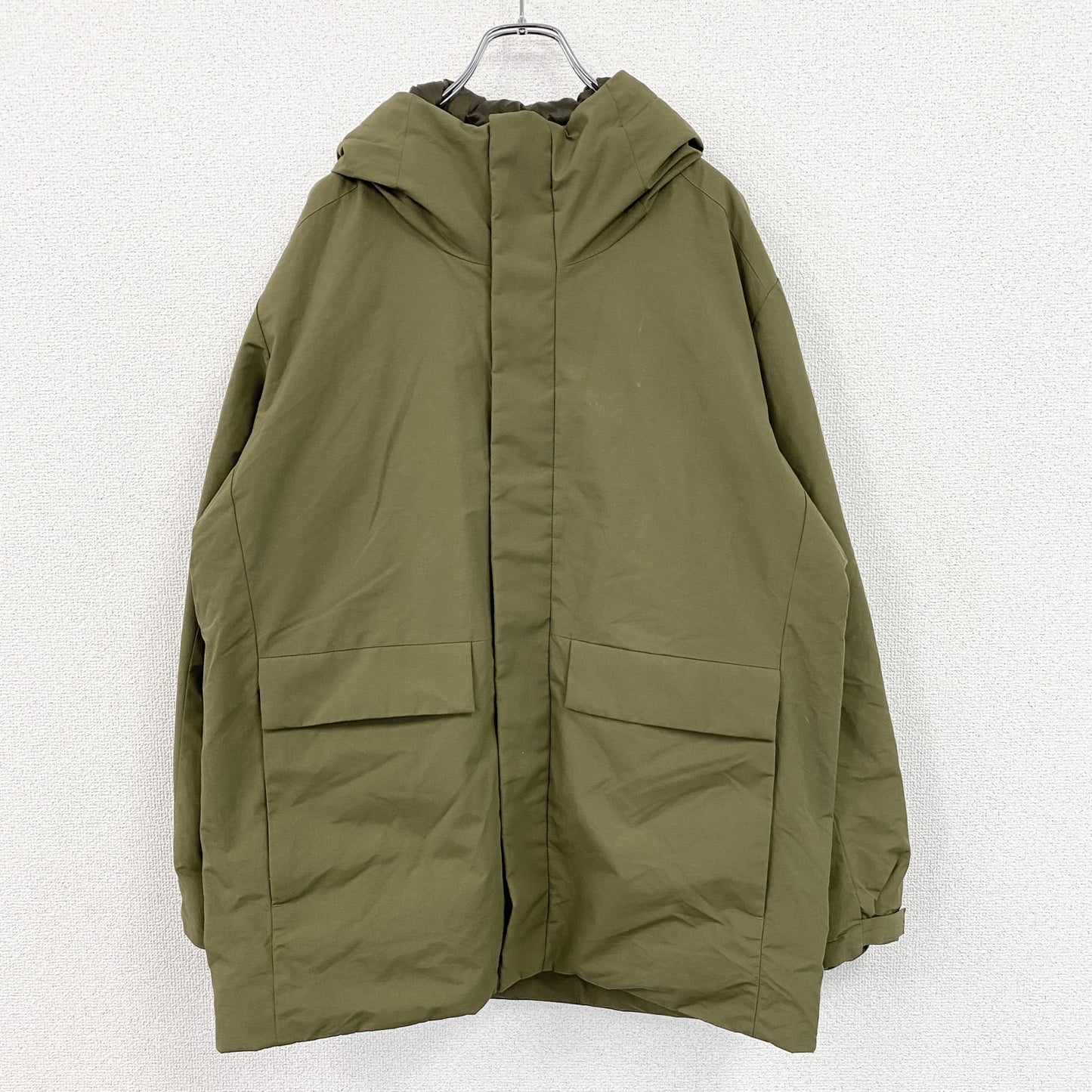 UNIQLO　ユニクロ　ハイブリッドダウンパーカ　ダウン90%　比翼仕立て　カーキ　Lサイズ