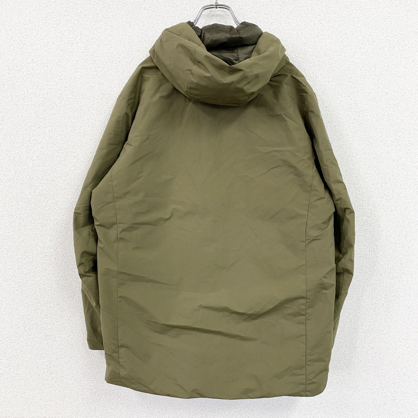 UNIQLO　ユニクロ　ハイブリッドダウンパーカ　ダウン90%　比翼仕立て　カーキ　Lサイズ