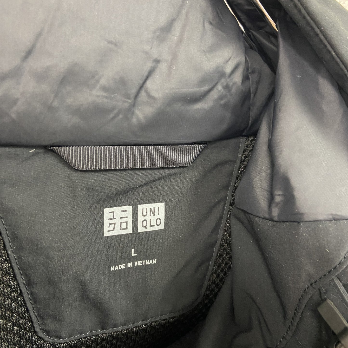 UNIQLO　ユニクロ　ハイブリッドダウンパーカ　ダウン90%　比翼仕立て　黒　ブラック　Lサイズ