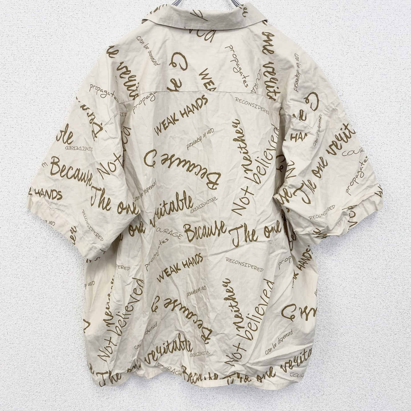 古着 used　SPLENDID　スプリンテッド　半袖プリント総柄シャツ　レトロデザイン　英字　開襟　クリーム　Lサイズ