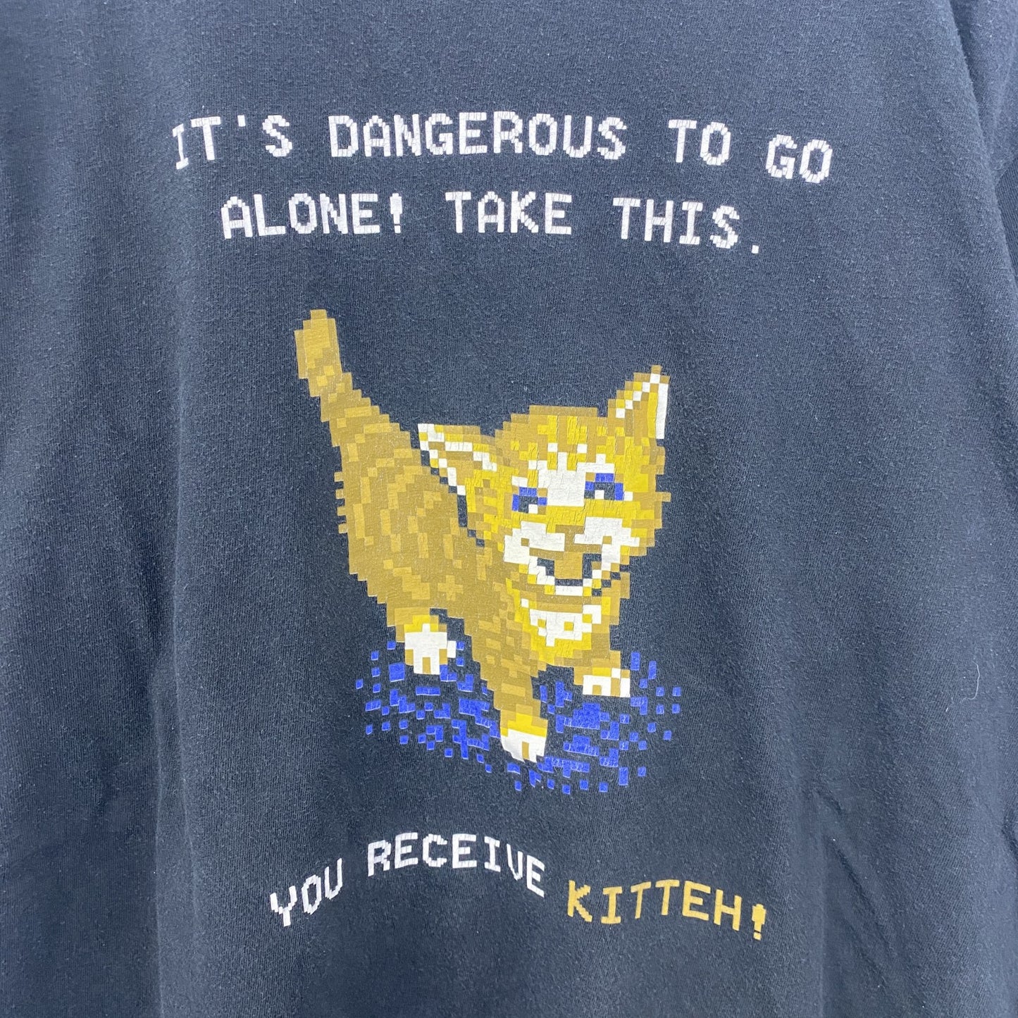 古着 used　半袖アニマルプリントTシャツ　黒　ブラック　猫　ピクセルアート　ドット絵　クルーネック　レトロデザイン