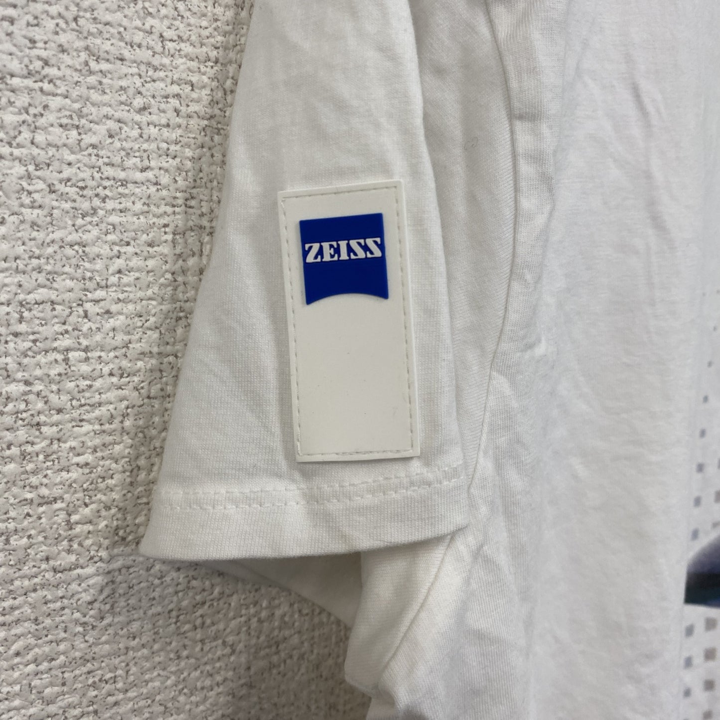 ZEISS　半袖プリントTシャツ　白　ホワイト　Mサイズ