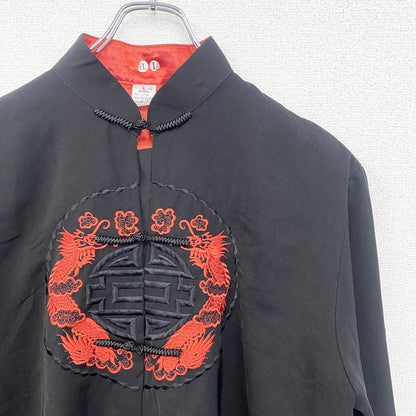 古着 used　長袖チャイナシャツ　中華服　刺繍　ワイドアーム　肩パッド　レトロデザイン　黒　ブラック　赤　レッド　Lサイズ