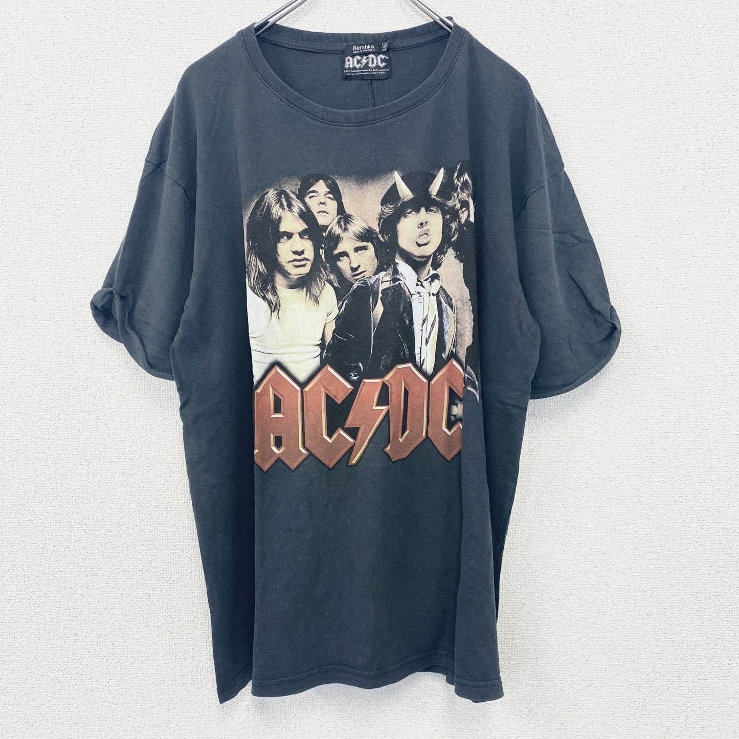 古着 used　半袖バンドプリントTシャツ　黒　ブラック　AC/DC　ハードロック　メタル　クルーネック　レトロデザイン　Lサイズ