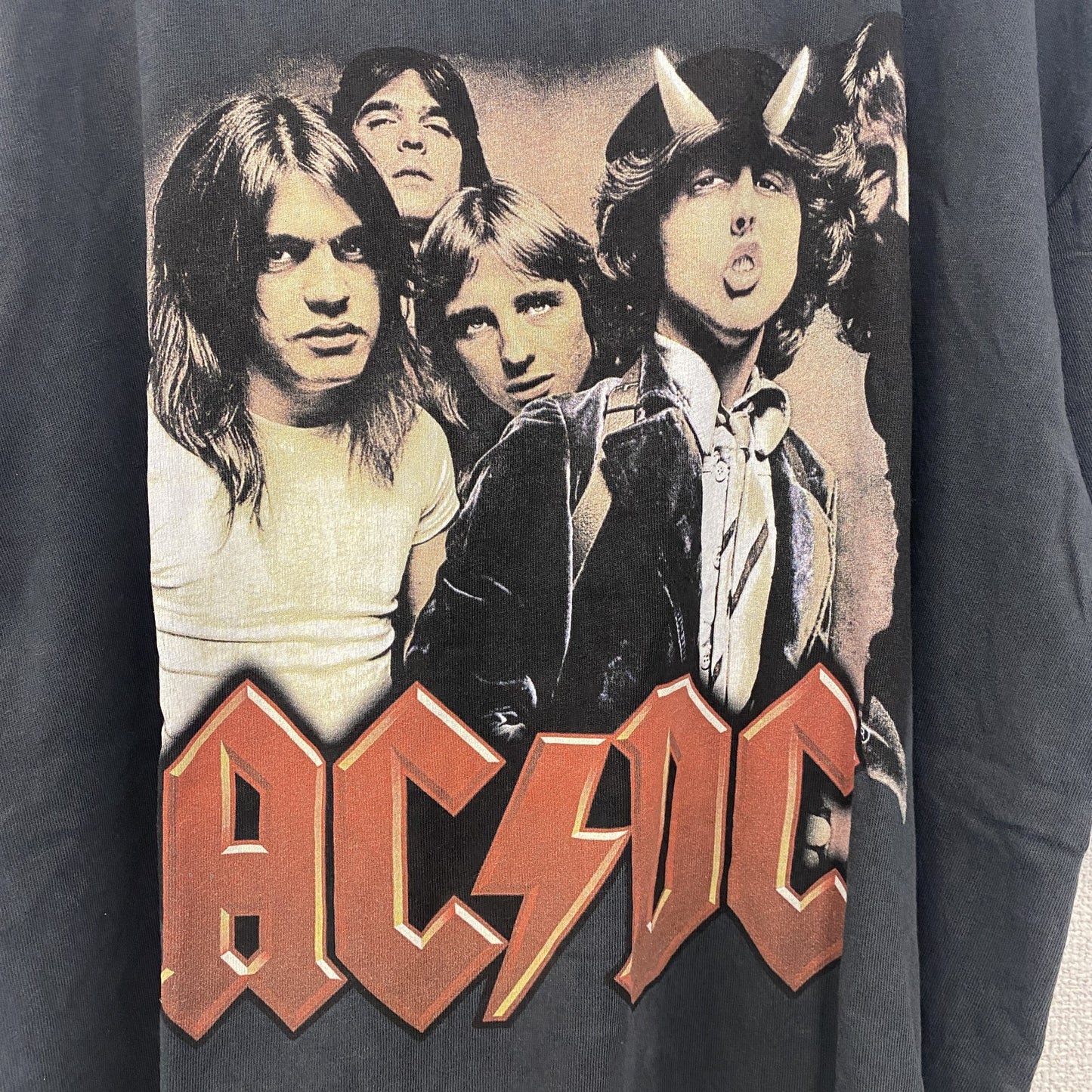 古着 used　半袖バンドプリントTシャツ　黒　ブラック　AC/DC　ハードロック　メタル　クルーネック　レトロデザイン　Lサイズ