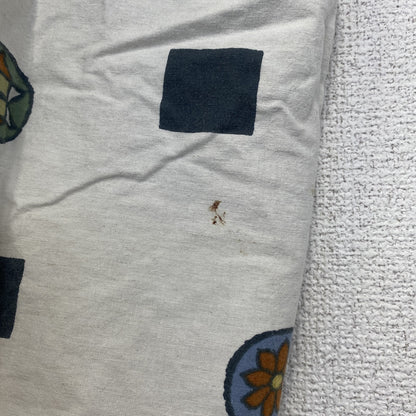 古着 used　半袖プリント総柄シャツ　レトロデザイン　胸ポケット　幾何学模様　個性的　白　ホワイト　2XLサイズ