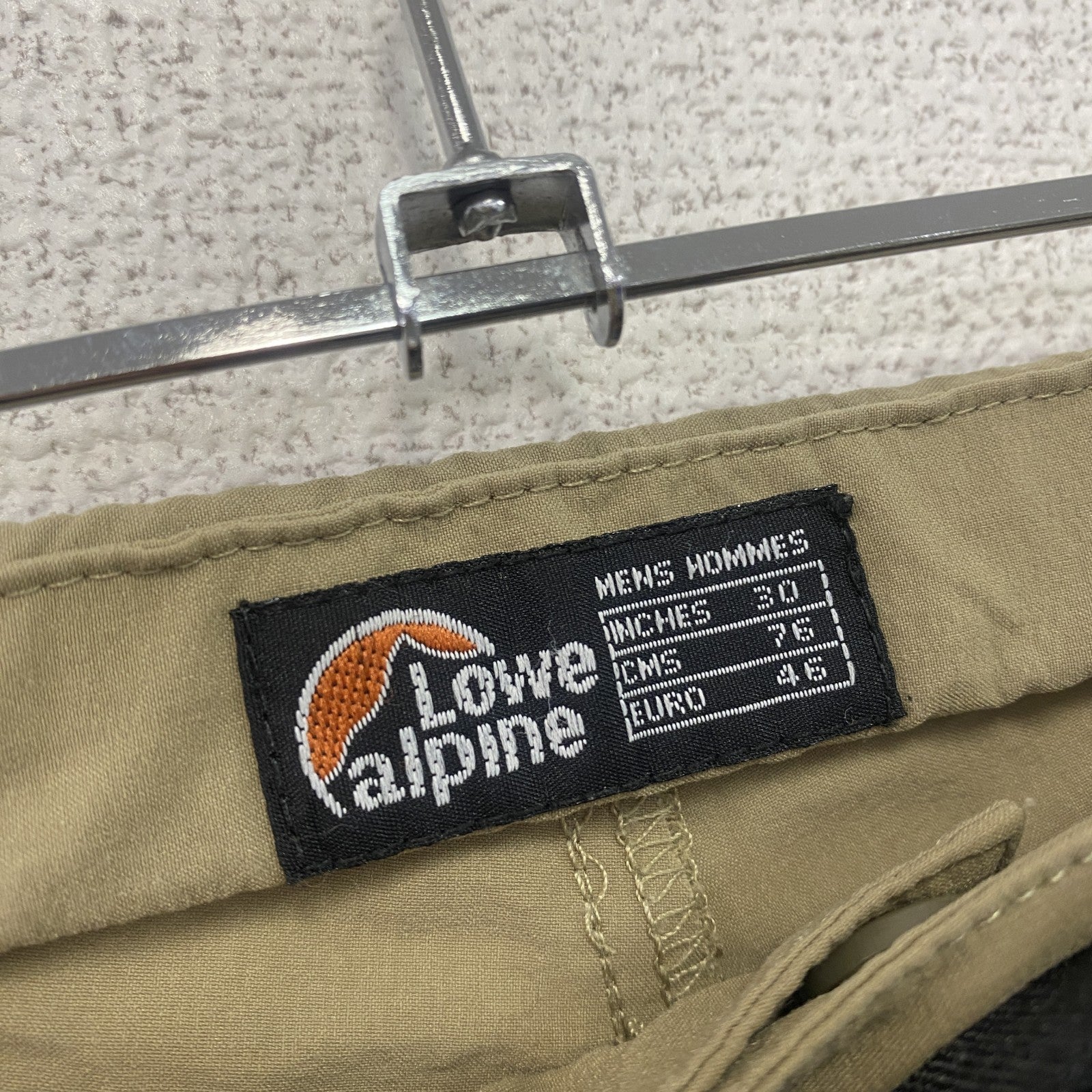 Lowe alpine　ロウアルパイン　トレッキングパンツ　刺繍ロゴ　ワンポイント　ジップポケット　ベージュ　30サイズ