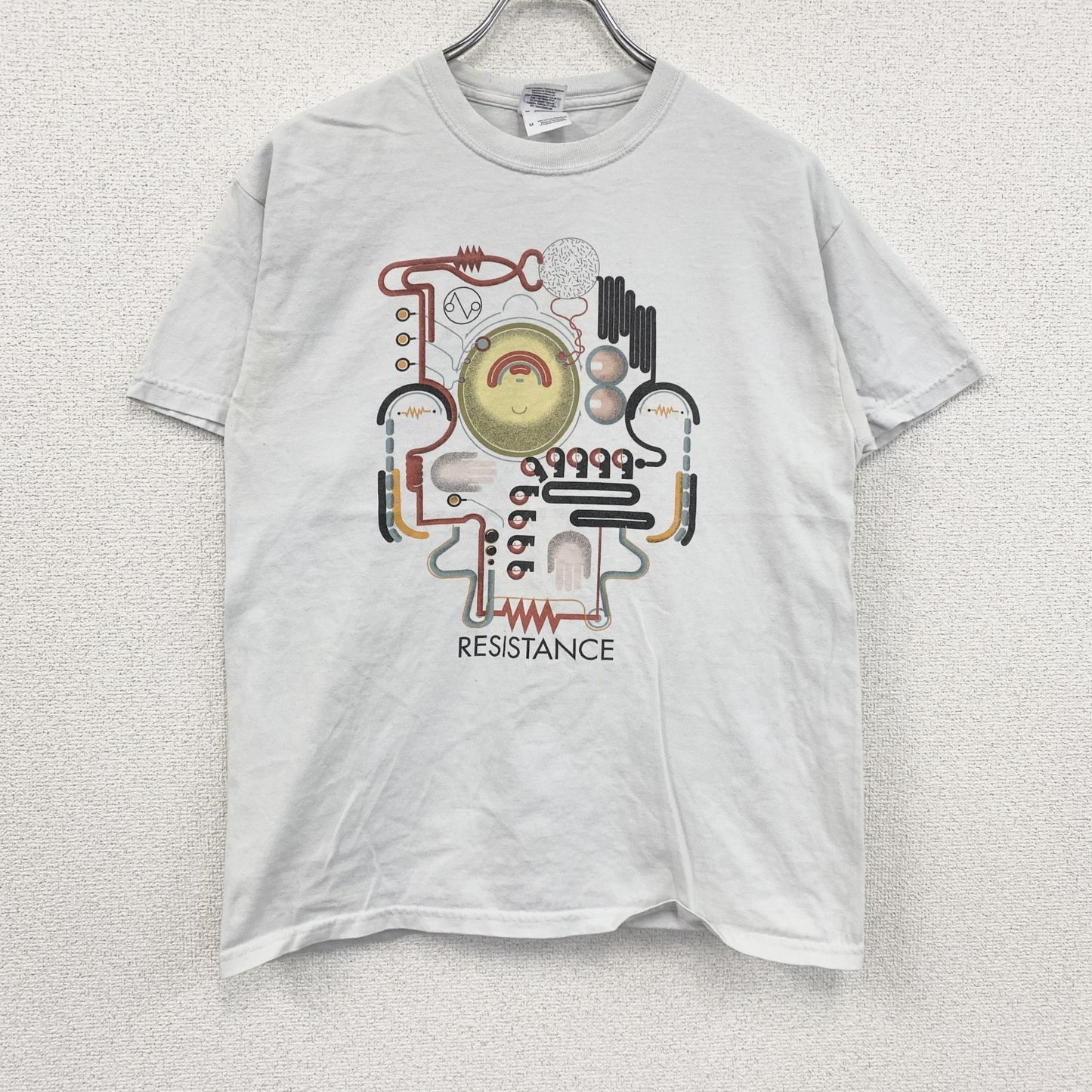 GILDAN　ギルダン　半袖プリントTシャツ　resistance　クルーネック　白　ホワイト　Mサイズ