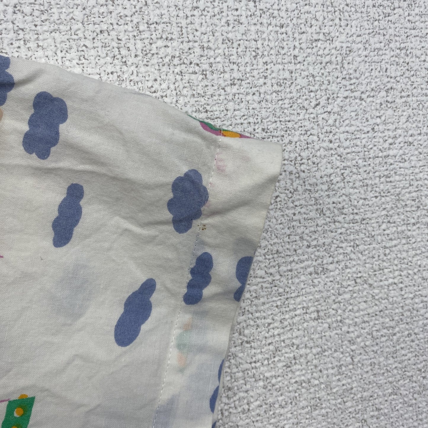 古着 used　半袖プリント総柄シャツ　開襟　レトロデザイン　個性的　アロハ　気球柄　バルーン　白　ホワイト