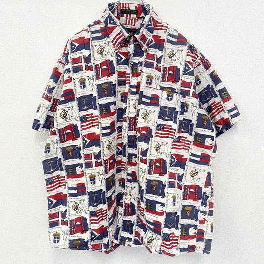 古着 used　半袖プリント総柄シャツ　レトロデザイン　胸ポケット　国旗柄　派手　カラフル　白　ホワイト　Lサイズ