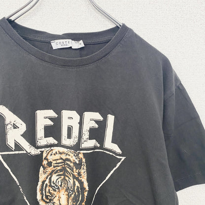古着 used　半袖アニマルプリントTシャツ　黒　ブラック　虎柄　トラ柄　クルーネック　レトロデザイン　Mサイズ