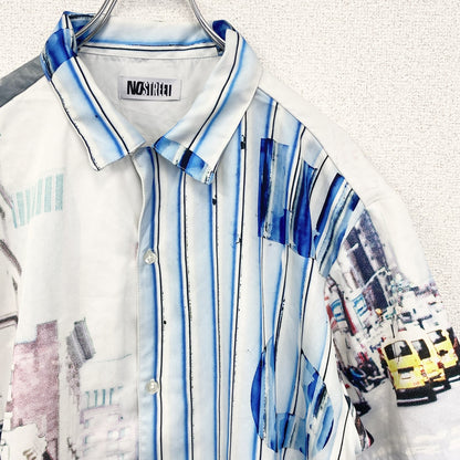 古着 used　半袖プリント総柄シャツ　ストライプ　レトロデザイン　車　街並み　フルグラフィック　派手　青　ブルー　