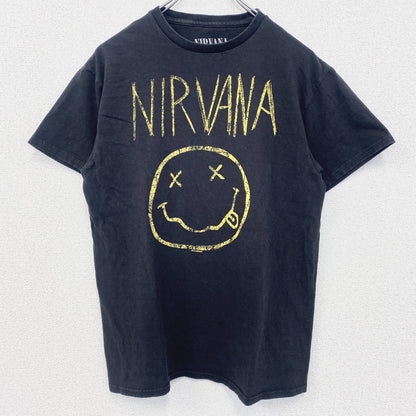 古着 used　半袖バンドプリントTシャツ　ニルヴァーナ　音楽　ロック　黒　ブラック　定番　クルーネック　レトロデザイン　Mサイズ