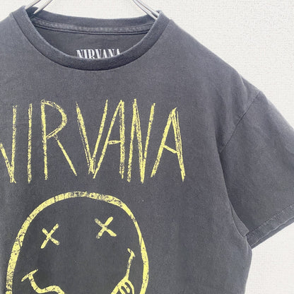 古着 used　半袖バンドプリントTシャツ　ニルヴァーナ　音楽　ロック　黒　ブラック　定番　クルーネック　レトロデザイン　Mサイズ