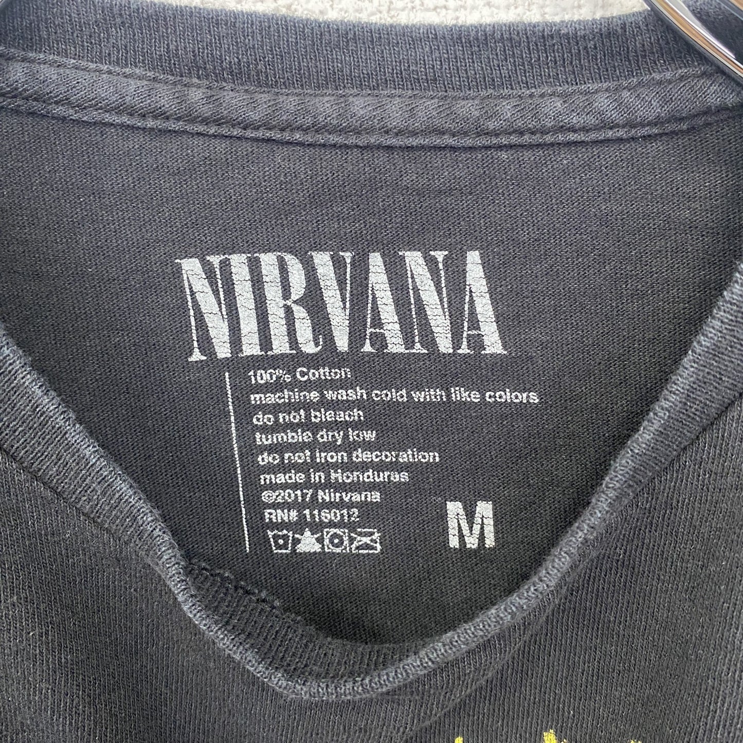 古着 used　半袖バンドプリントTシャツ　ニルヴァーナ　音楽　ロック　黒　ブラック　定番　クルーネック　レトロデザイン　Mサイズ