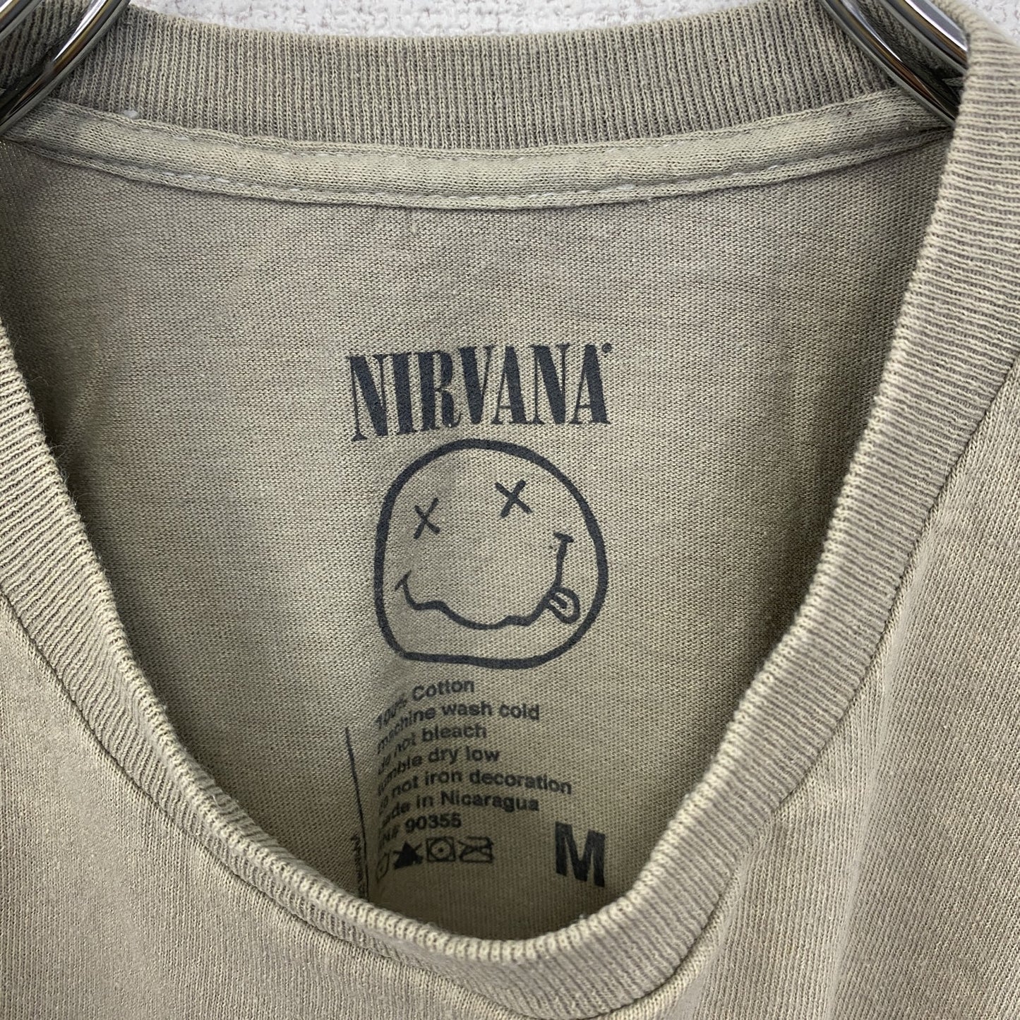 古着 used　半袖バンドプリントTシャツ　ニルヴァーナ　音楽　ロック　カーキ　定番　クルーネック　レトロデザイン　Mサイズ