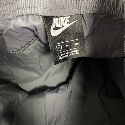 NIKE　ナイキ　ジョガーパンツ　スウッシュ　ワンポイント　ダークグレー　Sサイズ