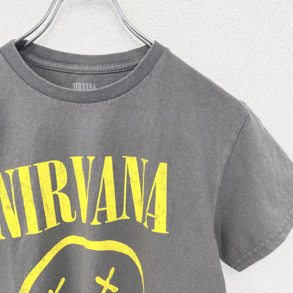 古着 used　半袖バンドプリントTシャツ　ニルヴァーナ　音楽　ロック　灰色　グレー　定番　クルーネック　レトロデザイン　Sサイズ