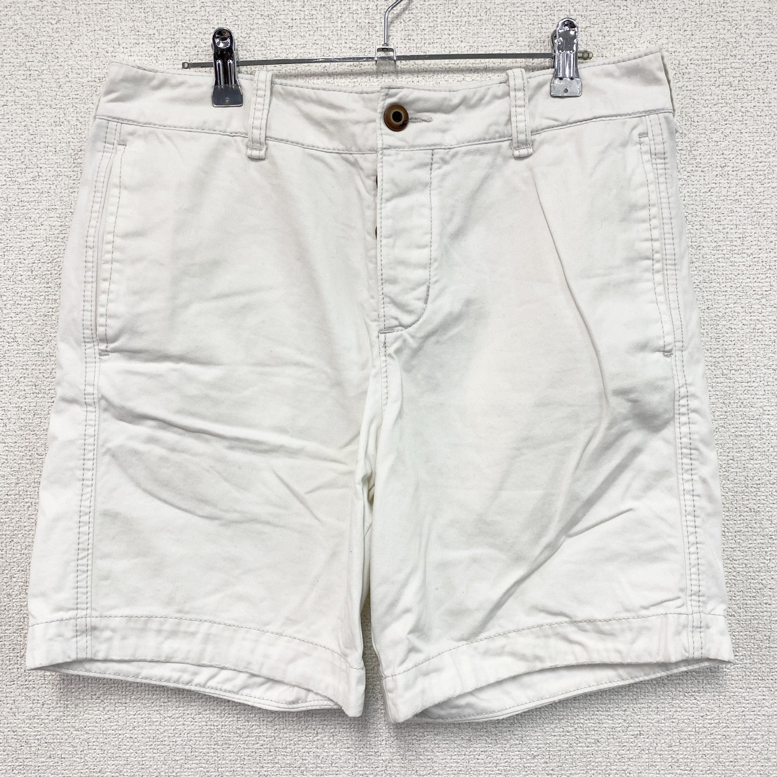 HOLLISTER　ホリスター　ハーフパンツ/ショートパンツ　ボタンフライ　刺繍ロゴ　ワンポイント　白　ホワイト　32サイズ