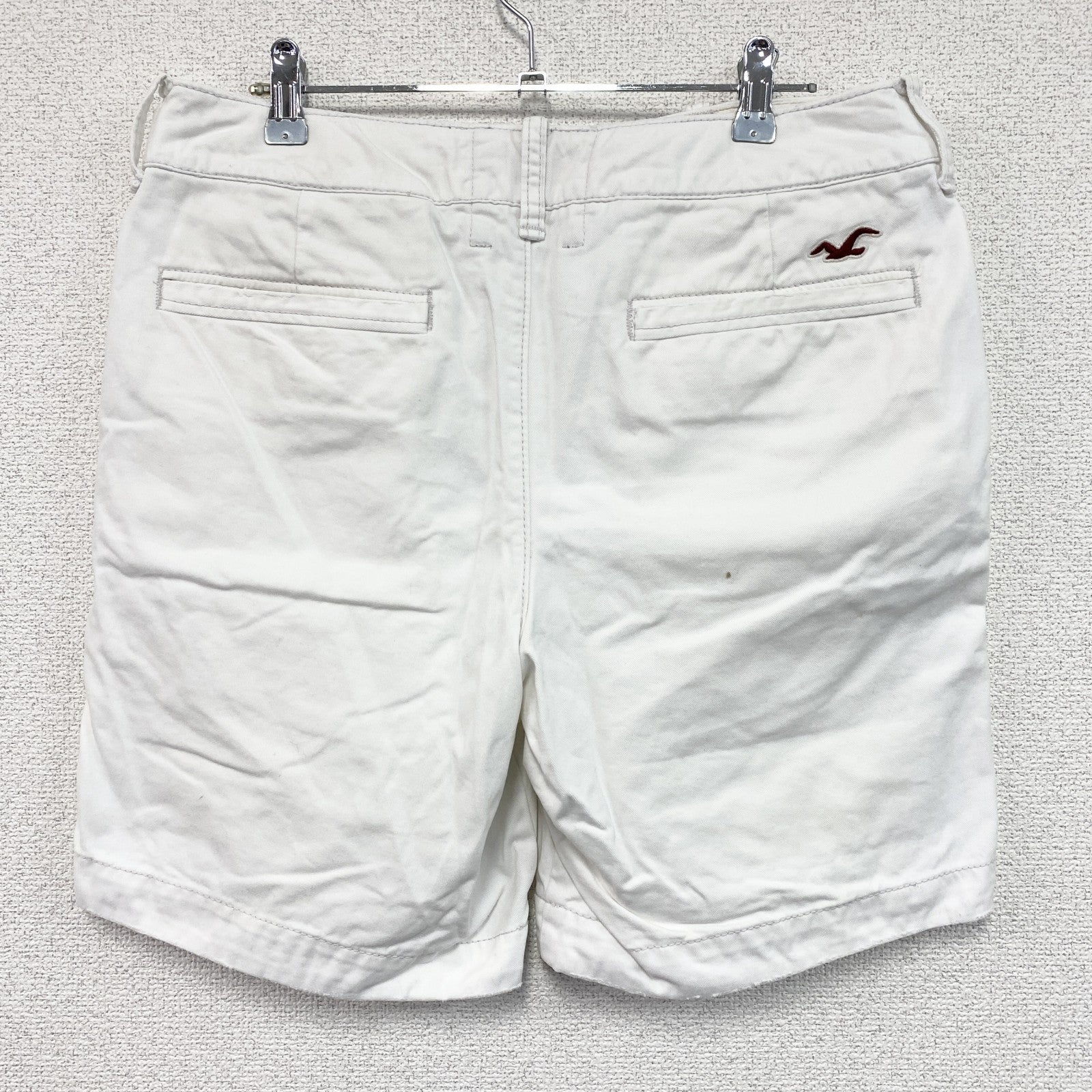 HOLLISTER　ホリスター　ハーフパンツ/ショートパンツ　ボタンフライ　刺繍ロゴ　ワンポイント　白　ホワイト　32サイズ