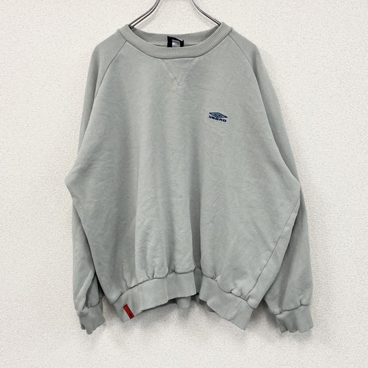 UMBRO　アンブロ　スウェット/トレーナー　前V 　刺繍ロゴ　灰色　グレー　XLサイズ